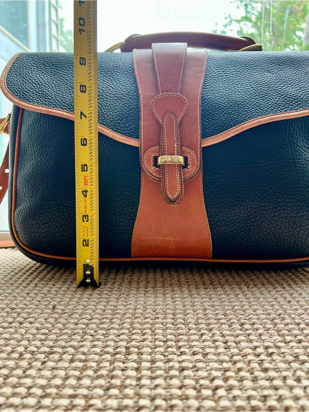🦆 Vintage Dooney & Bourke AWL Black British Tan Messenger Briefcase USA